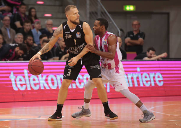 更让B费在 更让B费在